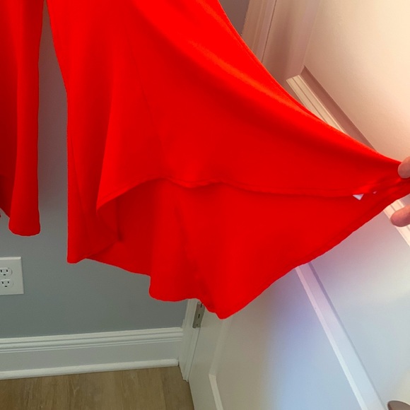 Venus RED wide leg Slacks, high/low at bottom Sz S - Picture 4 of 13